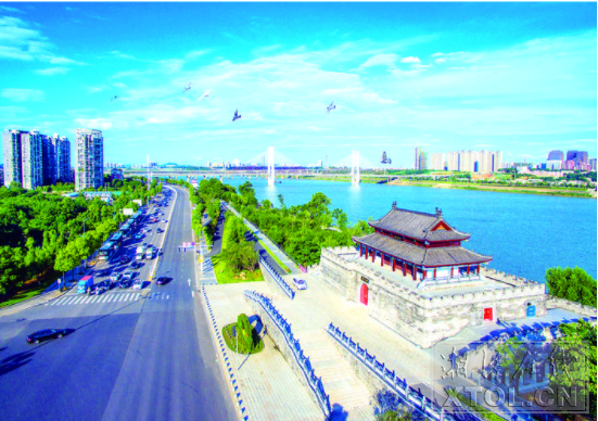 湘江河西風(fēng)光帶。